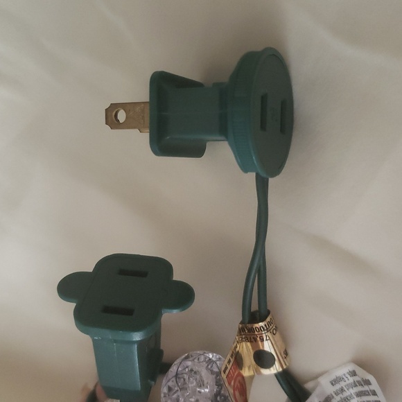 Mini globe string Christmas lights - preloved - Picture 2 of 2